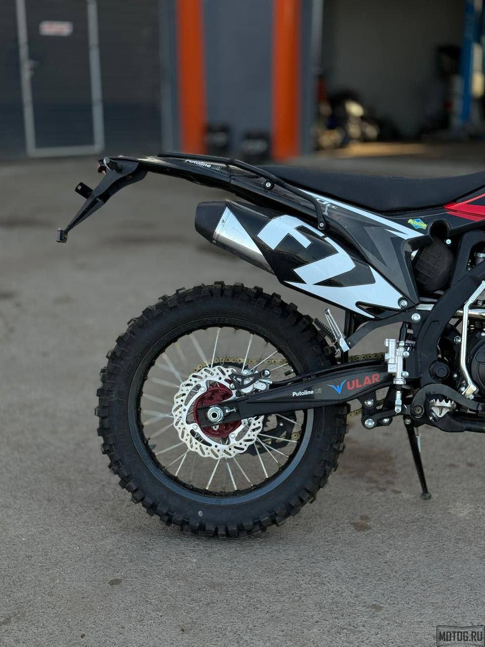 Эндуро мотоцикл ULAR F7 – мощный и надежный байк для бездорожья Эндуро мотоцикл ULAR F7 – мощный и надежный байк для бездорожья
